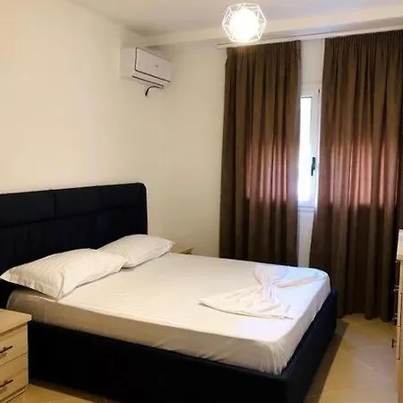 アパート Siloria Vlorë