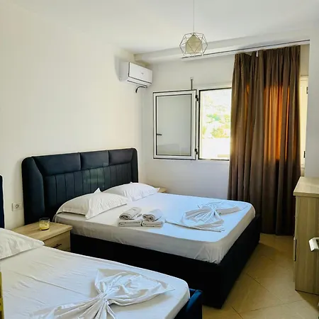 Siloria アパート Vlorë