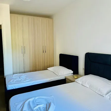 アパート Siloria Vlorë